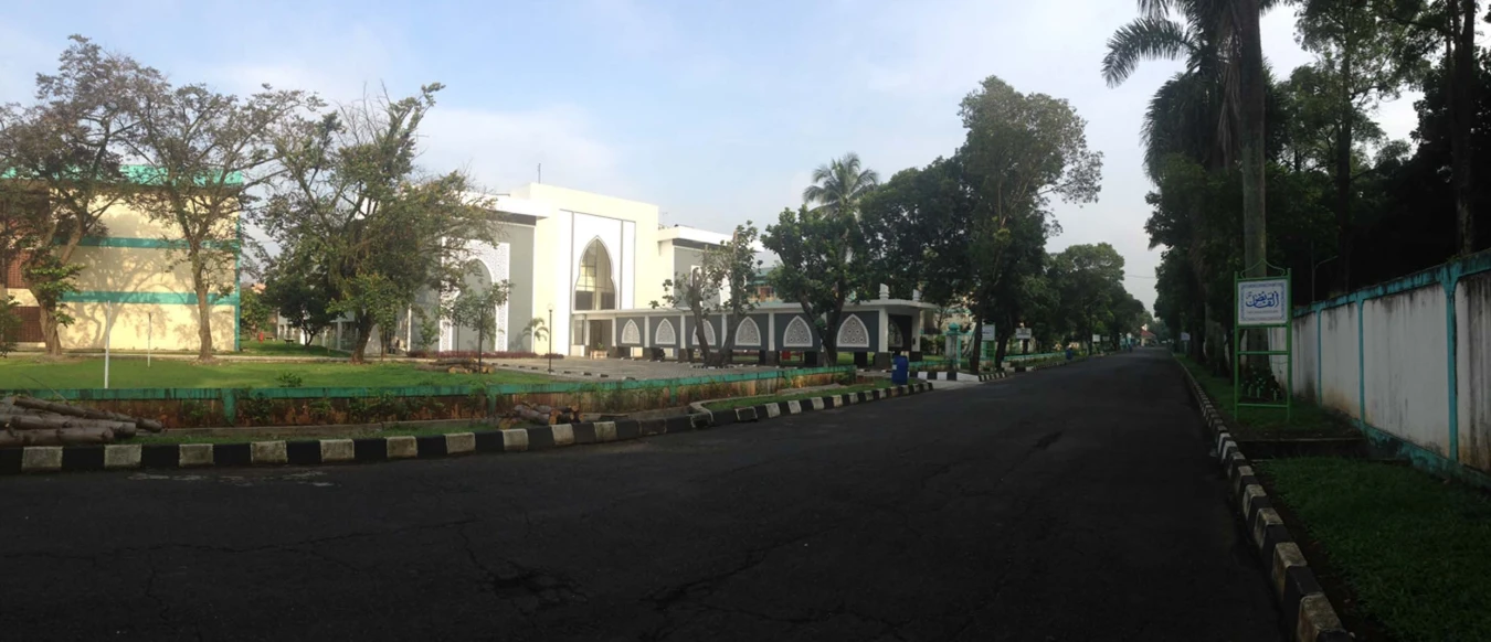 ASRAMA HAJI PONDOK GEDE